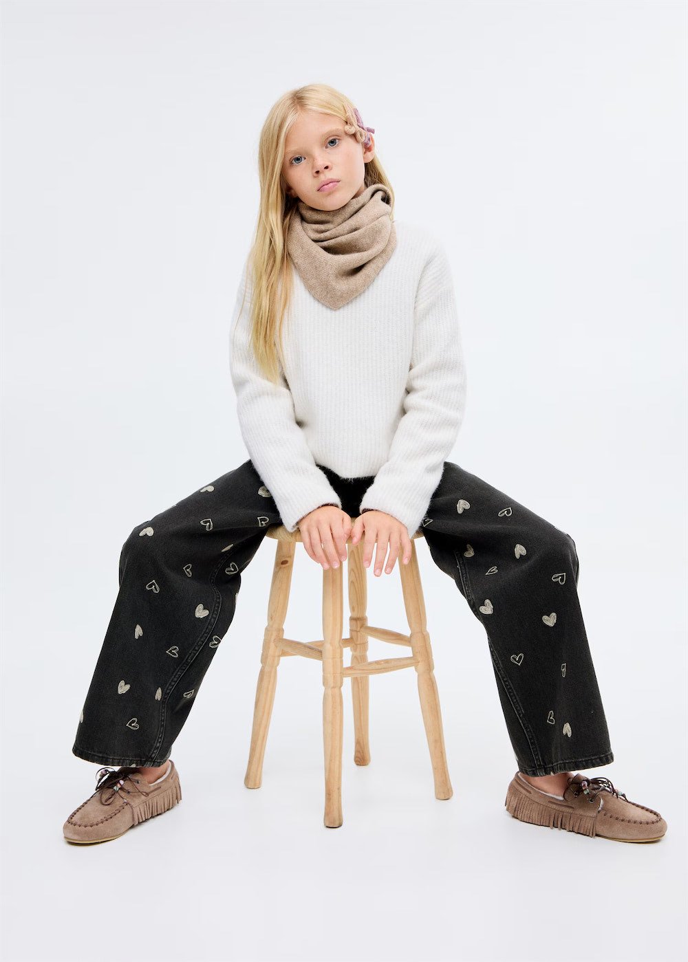 Jeans with embroidered heart